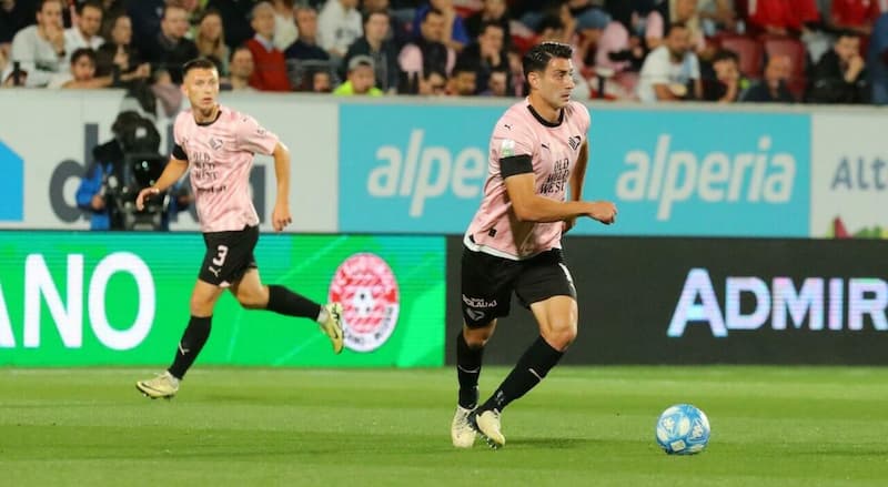 Giải hạng 2 Ý thu hút 20 đội bóng tranh tài